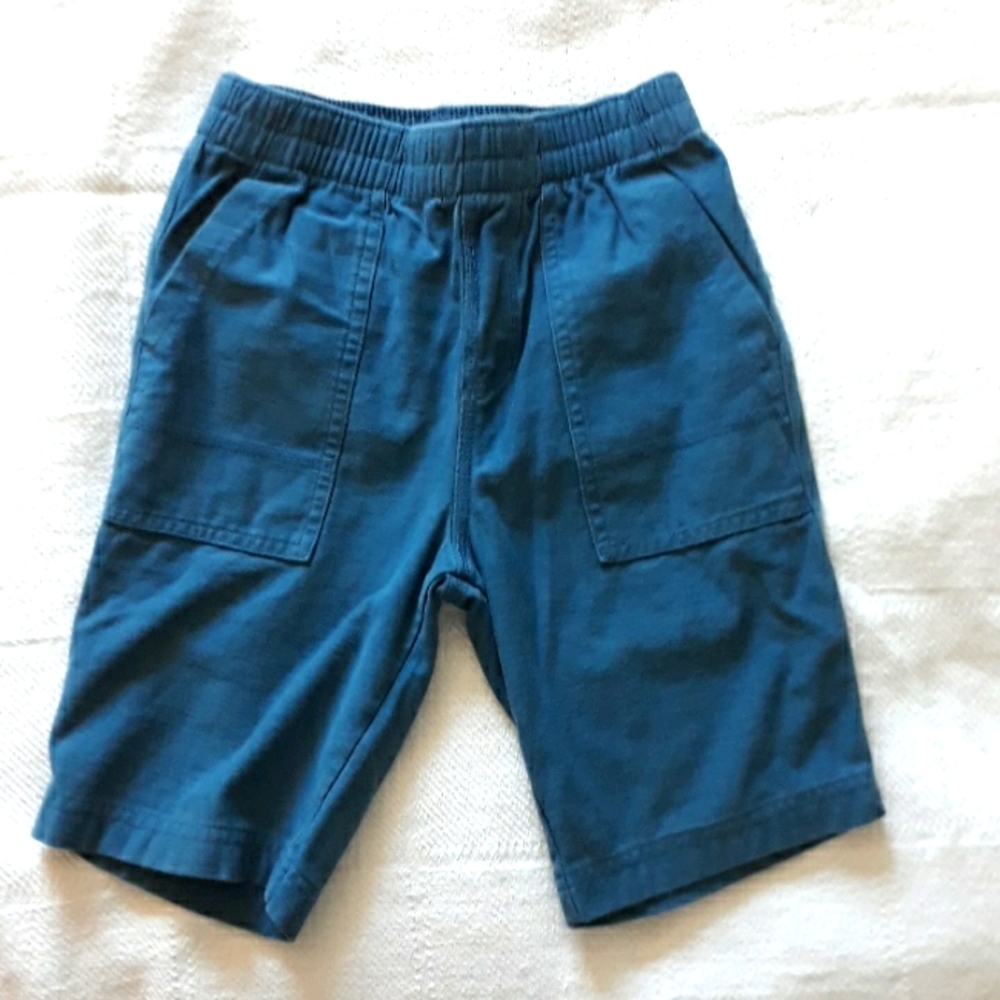 Tea shorts size 7